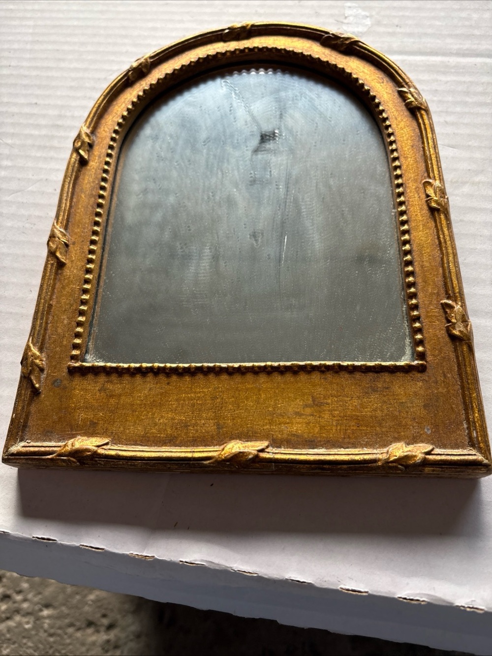 Source Unknown Antique Fluted Gold Arched Leaf-Wall Mirror